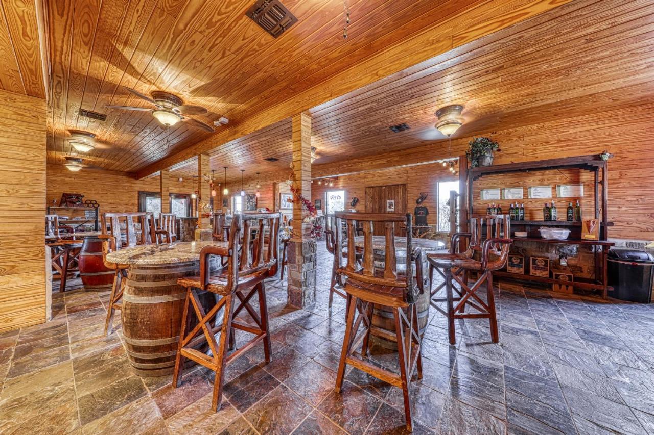 The Plum @ Mendelbaum Winery Guest Cabins Villa Fredericksburg Luaran gambar